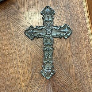 Elegant Iron/metal Wall Cross